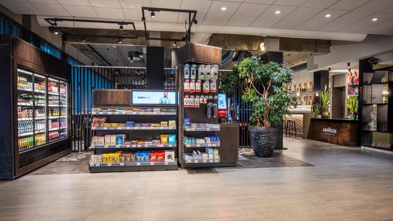 Holiday Inn Hotel Brussels Airport By Ihg Diegem Bagian luar foto