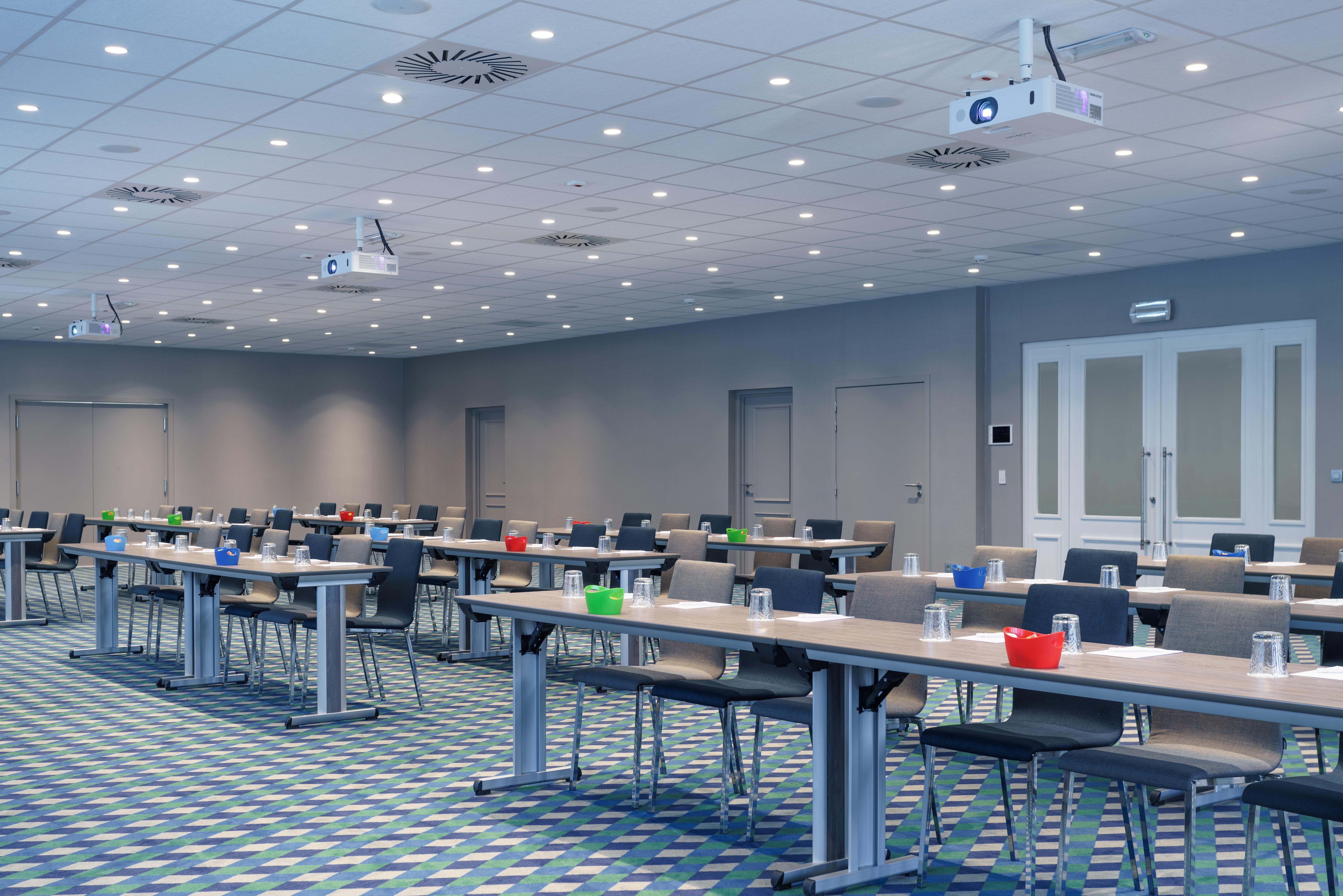 Holiday Inn Hotel Brussels Airport By Ihg Diegem Bagian luar foto