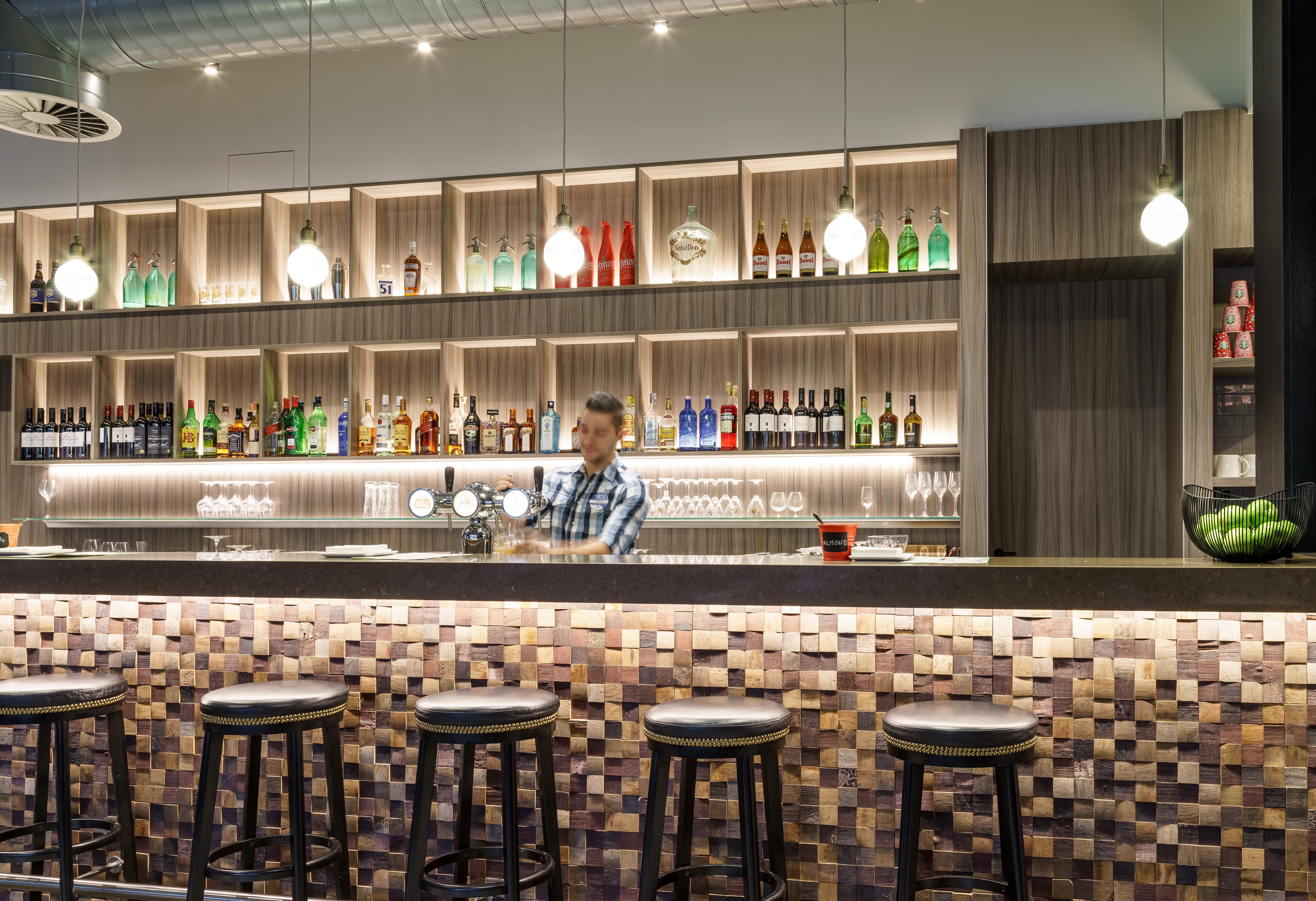 Holiday Inn Hotel Brussels Airport By Ihg Diegem Bagian luar foto
