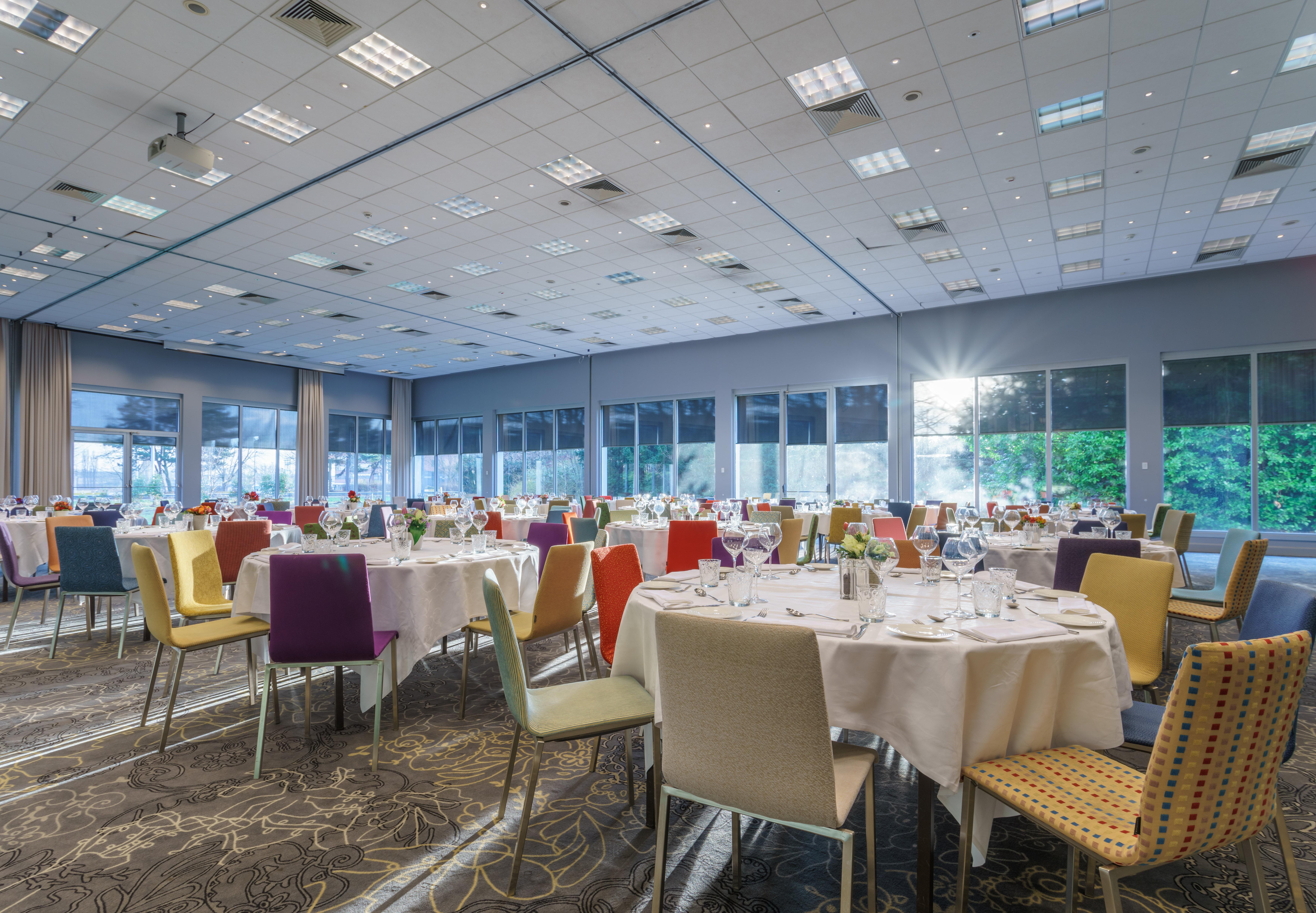 Holiday Inn Hotel Brussels Airport By Ihg Diegem Bagian luar foto